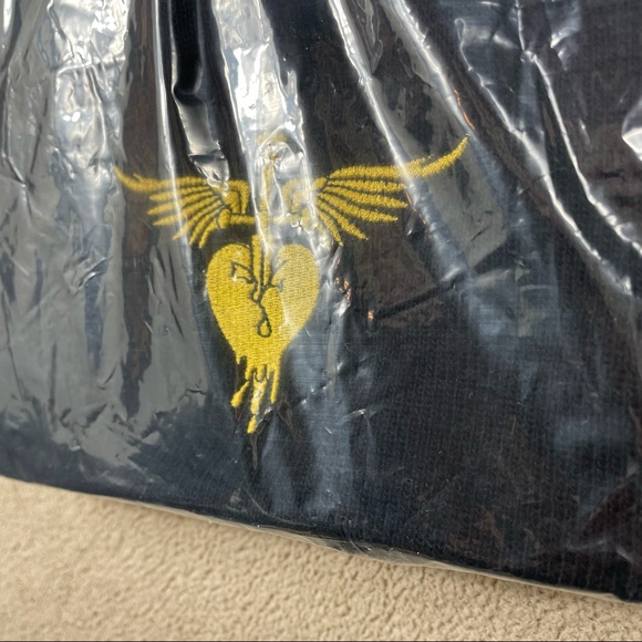 VIP Edition Beanie Jon Bon Jovi Tour Black Gold Embroidery - Picture 3 of 5